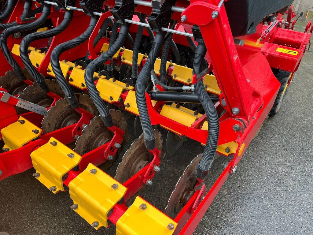 Kombinált vetőgép Vaderstad Rapid RD400C: 15 kép.