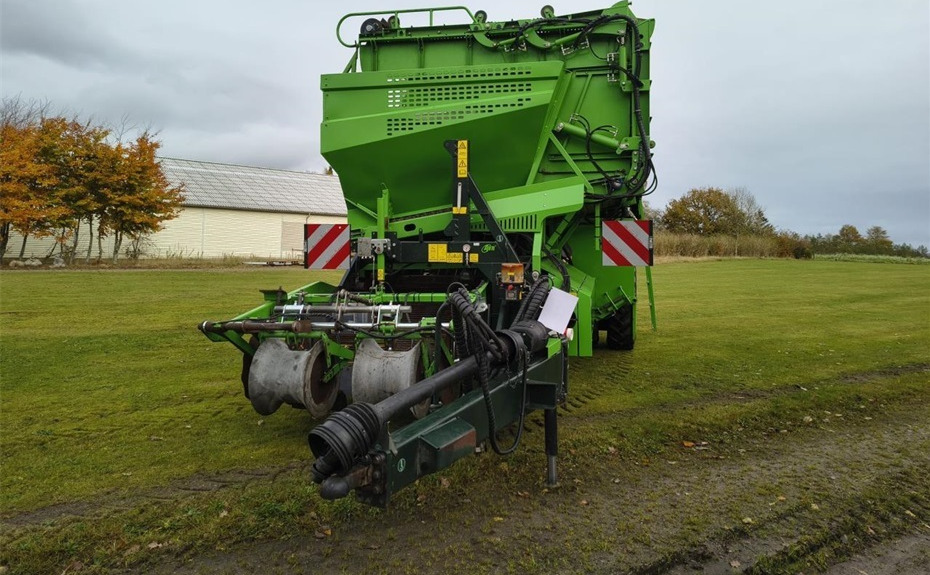 AVR Spirit 9200CR - Burgonyakombájn: 5 kép. AVR Spirit 9200CR - Burgonyakombájn: 5 kép.