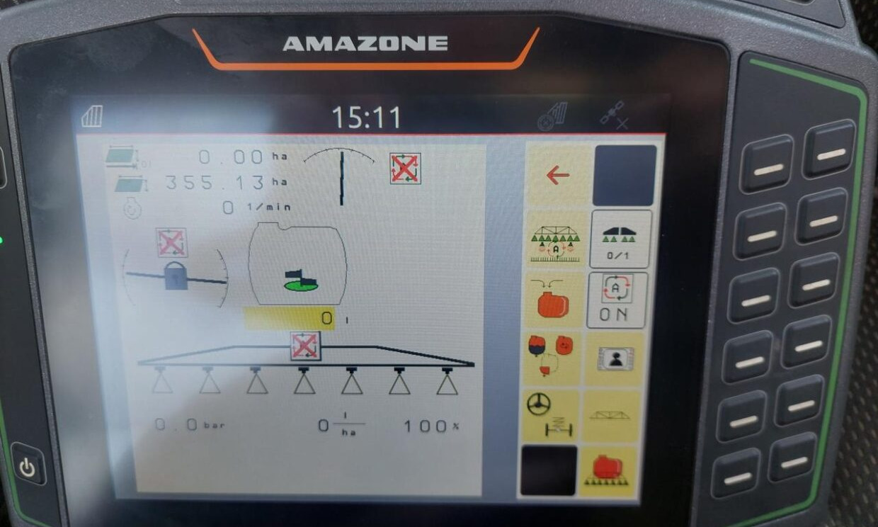 Vontatott permetezők Amazone UX 6200 Super 28-30 M: 12 kép.