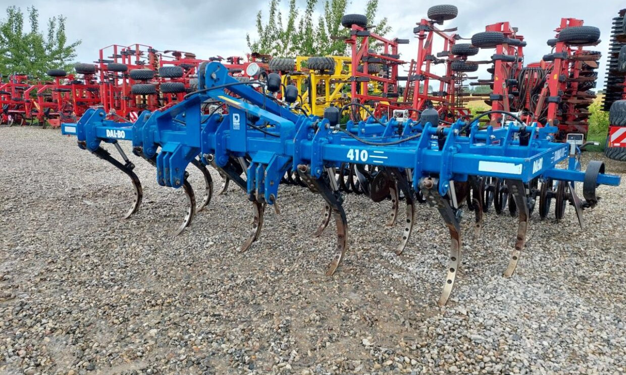 Dalbo Trimax 410 - Borona: 3 kép. Dalbo Trimax 410 - Borona: 3 kép.