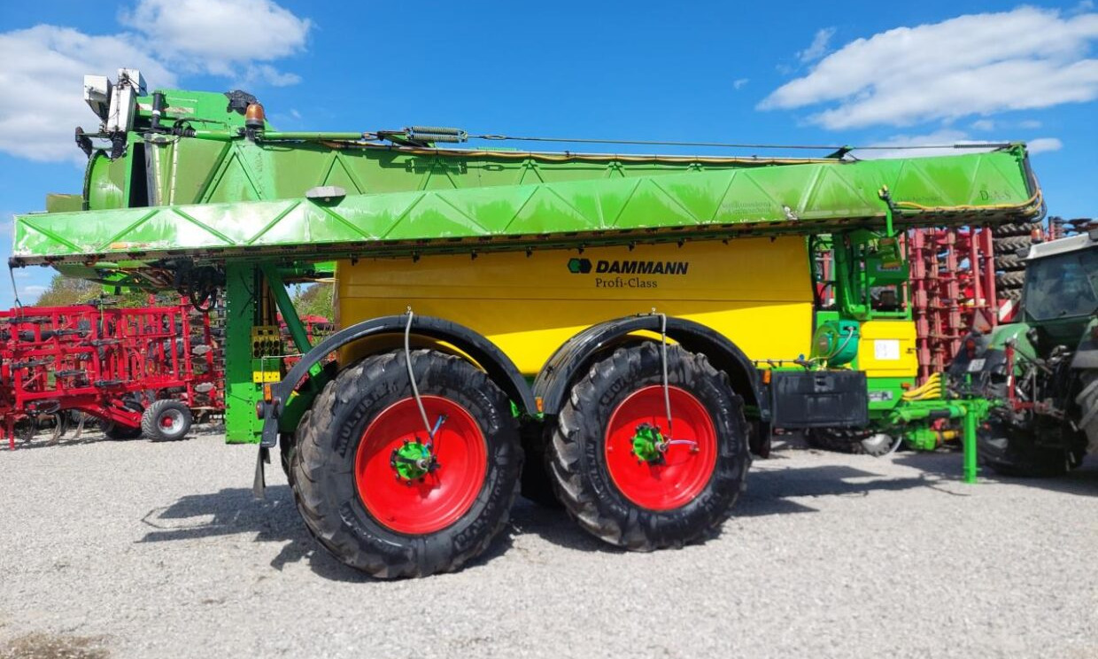 Dammann ANPA 8036 Profi Class - Vontatott permetezők: 3 kép. Dammann ANPA 8036 Profi Class - Vontatott permetezők: 3 kép.