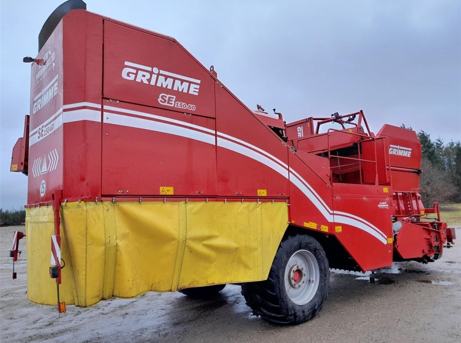 Grimme SE 150-60 NB - Burgonyakombájn: 4 kép. Grimme SE 150-60 NB - Burgonyakombájn: 4 kép.