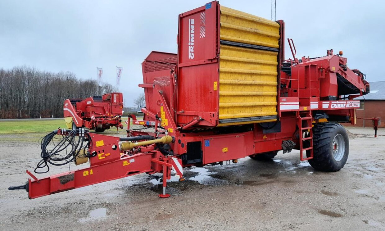 Grimme SE 150-60 NB - Burgonyakombájn: 2 kép. Grimme SE 150-60 NB - Burgonyakombájn: 2 kép.