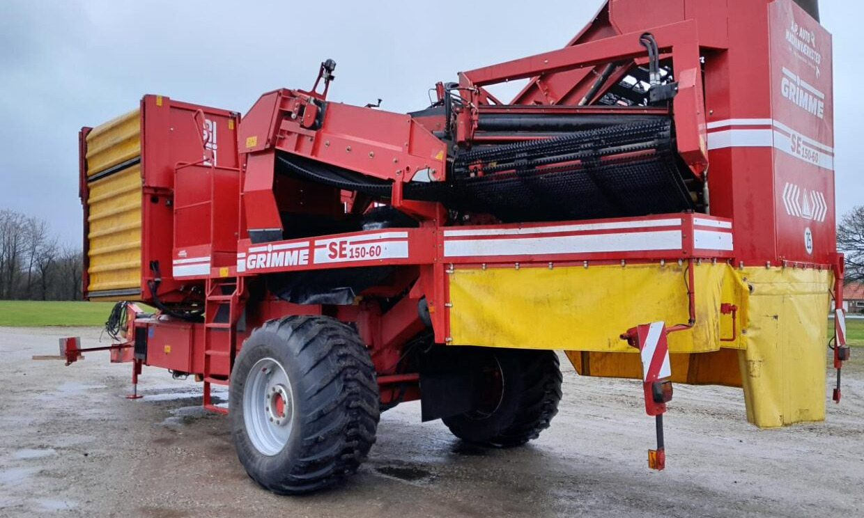 Grimme SE 150-60 NB - Burgonyakombájn: 3 kép. Grimme SE 150-60 NB - Burgonyakombájn: 3 kép.