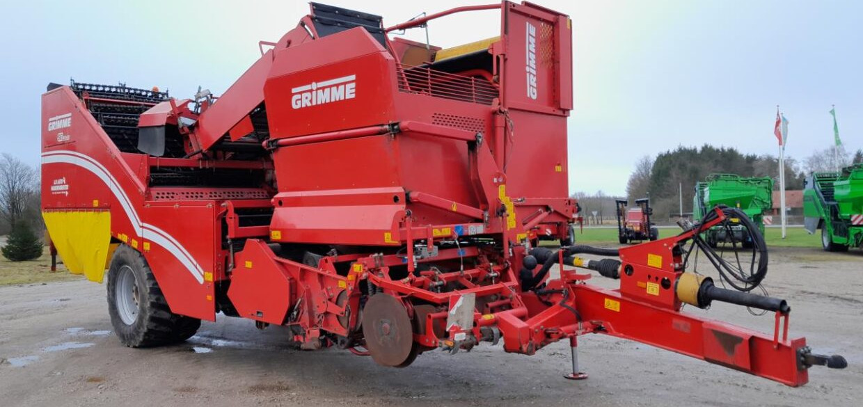 Grimme SE 150-60 NB - Burgonyakombájn: 1 kép. Grimme SE 150-60 NB - Burgonyakombájn: 1 kép.