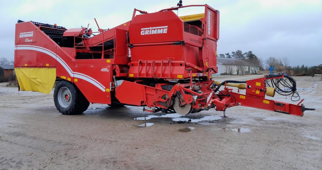 Grimme SE 150-60 NB - Burgonyakombájn: 1 kép. Grimme SE 150-60 NB - Burgonyakombájn: 1 kép.