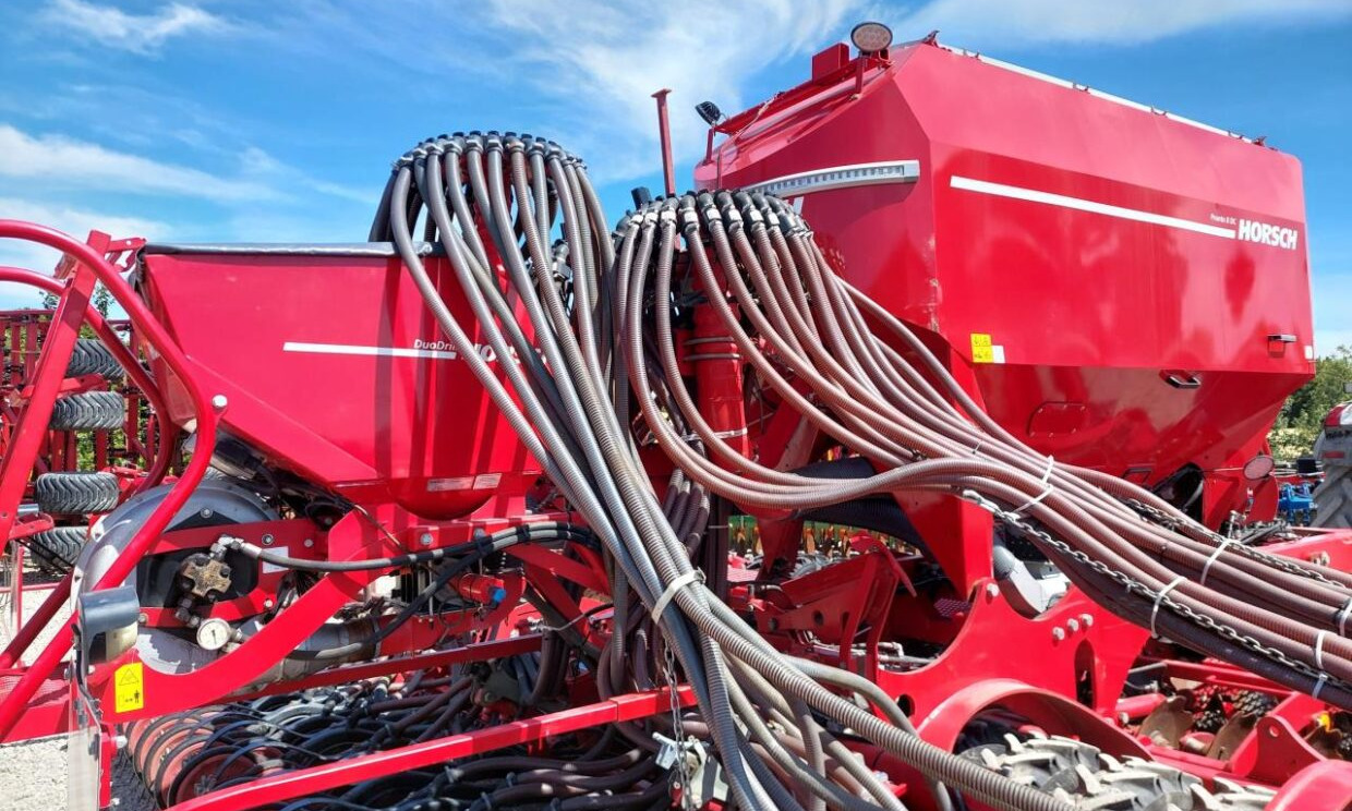 Horsch Pronto 8 DC GnF med DouDrill - Szemenkénti vetőgép: 5 kép. Horsch Pronto 8 DC GnF med DouDrill - Szemenkénti vetőgép: 5 kép.
