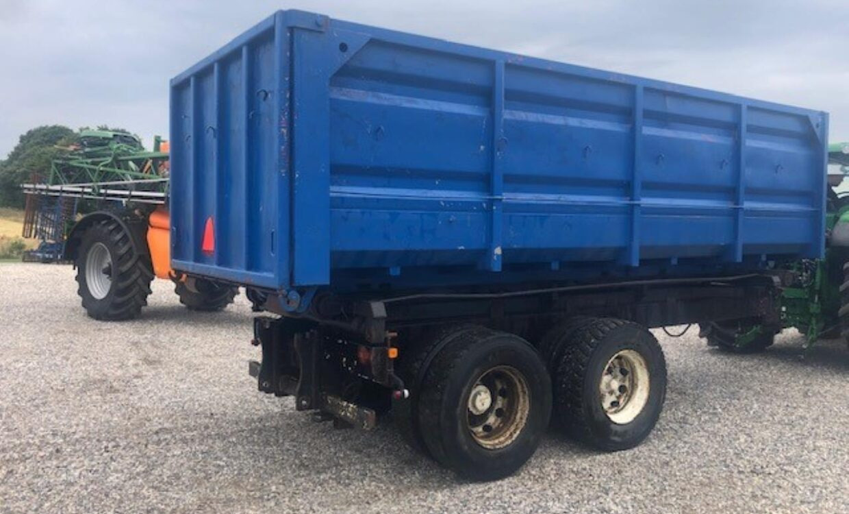 Iveco 18 TON WIREHEJSVOGN - Multiliftes/ Konténerszállító pótkocsi: 3 kép. Iveco 18 TON WIREHEJSVOGN - Multiliftes/ Konténerszállító pótkocsi: 3 kép.