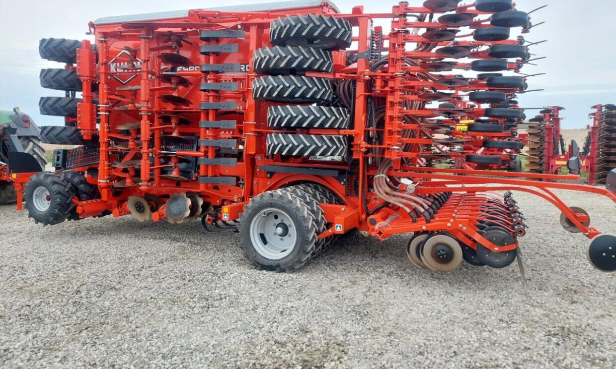 Kuhn Espro 6000 RC "Mix" Vistaflow - Szemenkénti vetőgép: 2 kép. Kuhn Espro 6000 RC "Mix" Vistaflow - Szemenkénti vetőgép: 2 kép.