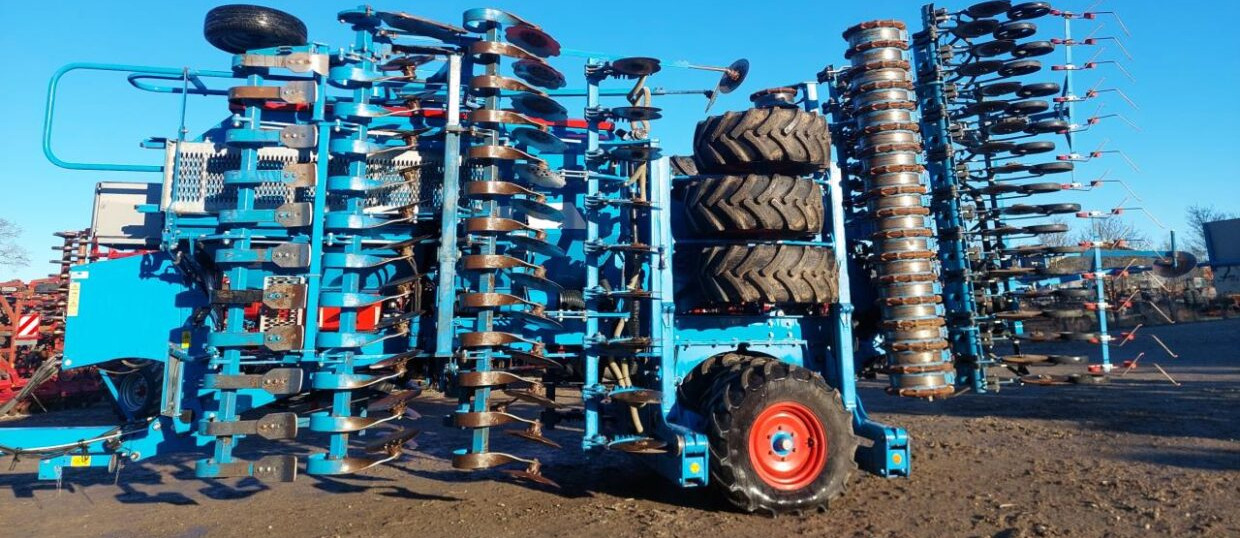 Lemken COMPACT-SOLITAIR 9/600 K HD - Szemenkénti vetőgép: 2 kép. Lemken COMPACT-SOLITAIR 9/600 K HD - Szemenkénti vetőgép: 2 kép.