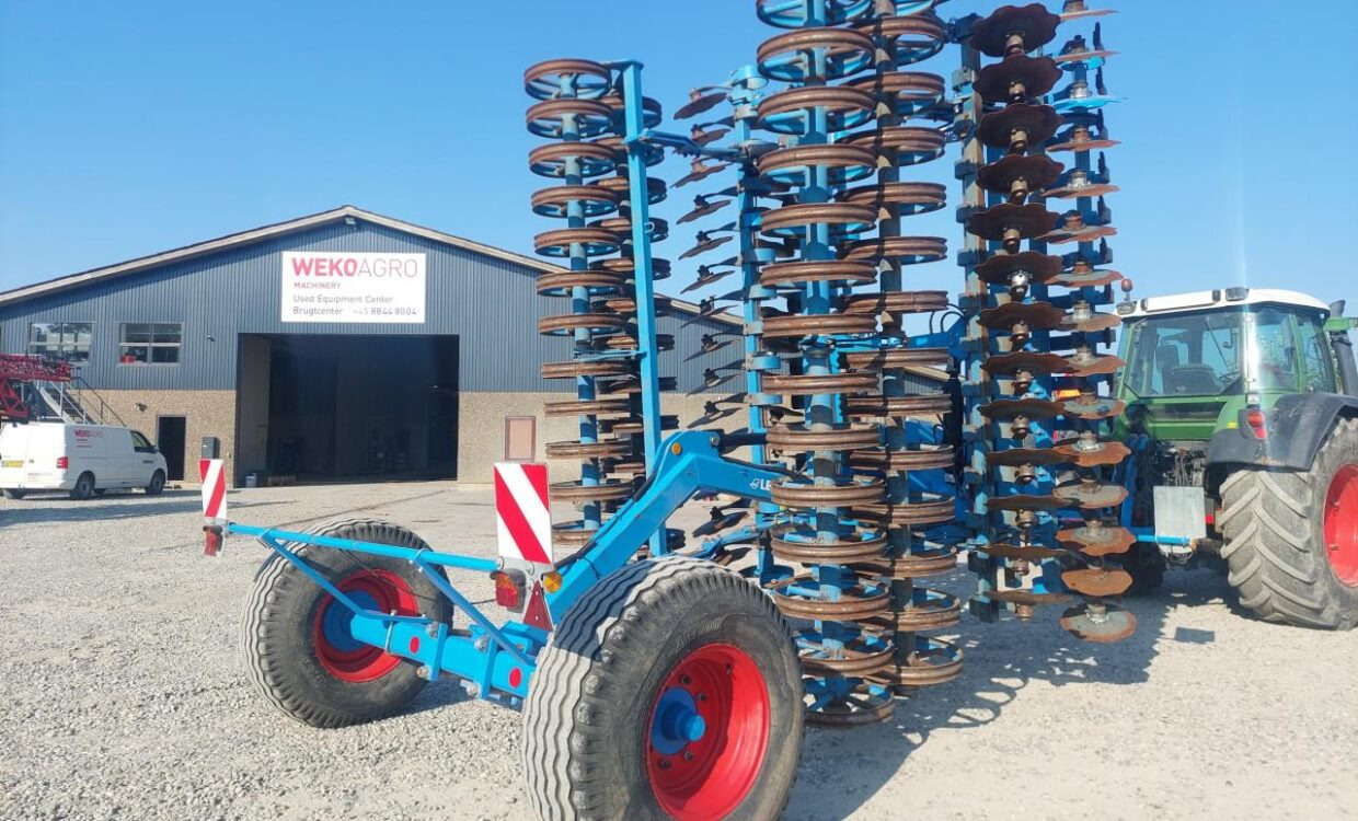 Lemken Heliodor 9/700 KA - Tárcsás borona: 2 kép. Lemken Heliodor 9/700 KA - Tárcsás borona: 2 kép.