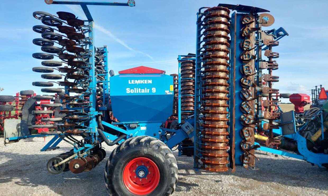 Lemken Solitair 9/600/Zirkon 10/600KA - Kombinált vetőgép: 2 kép. Lemken Solitair 9/600/Zirkon 10/600KA - Kombinált vetőgép: 2 kép.