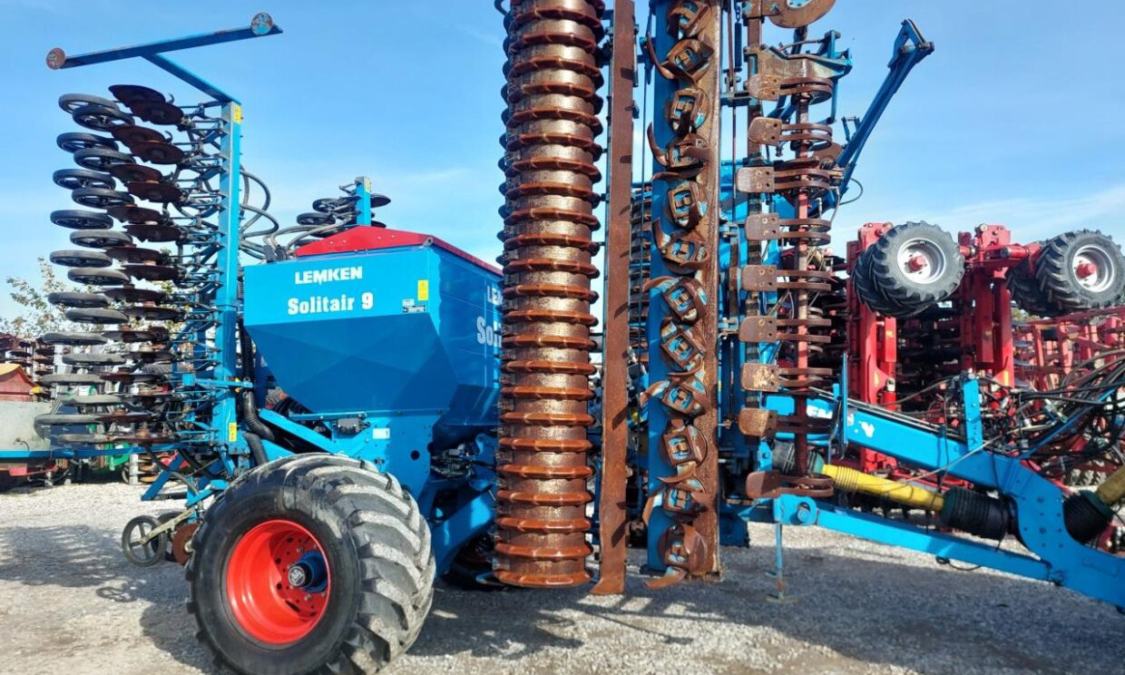 Lemken Solitair 9/600/Zirkon 10/600KA - Kombinált vetőgép: 1 kép. Lemken Solitair 9/600/Zirkon 10/600KA - Kombinált vetőgép: 1 kép.