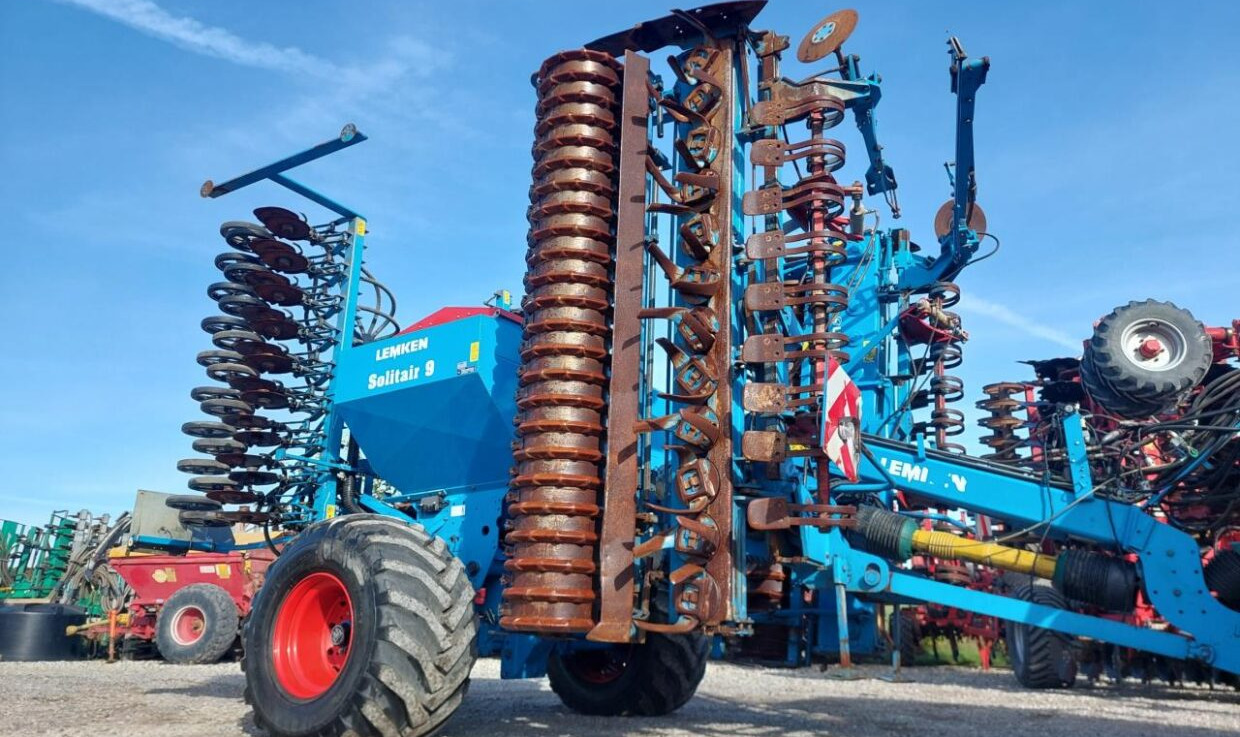 Lemken Solitair 9/600/Zirkon 10/600KA - Kombinált vetőgép: 4 kép. Lemken Solitair 9/600/Zirkon 10/600KA - Kombinált vetőgép: 4 kép.