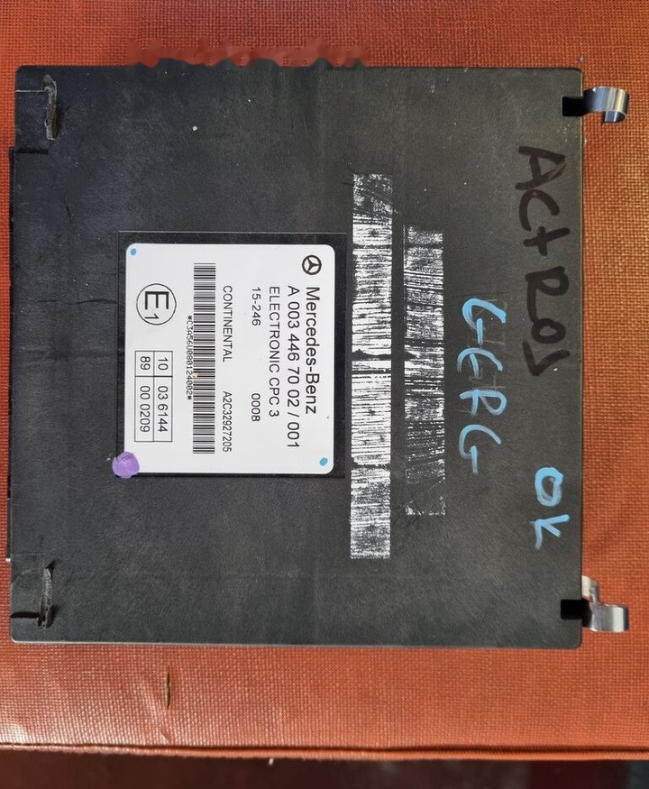 Continental ELECTRONIC CPC 3 A 0044465602   Mercedes-Benz ACTROS MP4 EURO 6 - ECU - Teherautó: 3 kép. Continental ELECTRONIC CPC 3 A 0044465602   Mercedes-Benz ACTROS MP4 EURO 6 - ECU - Teherautó: 3 kép.