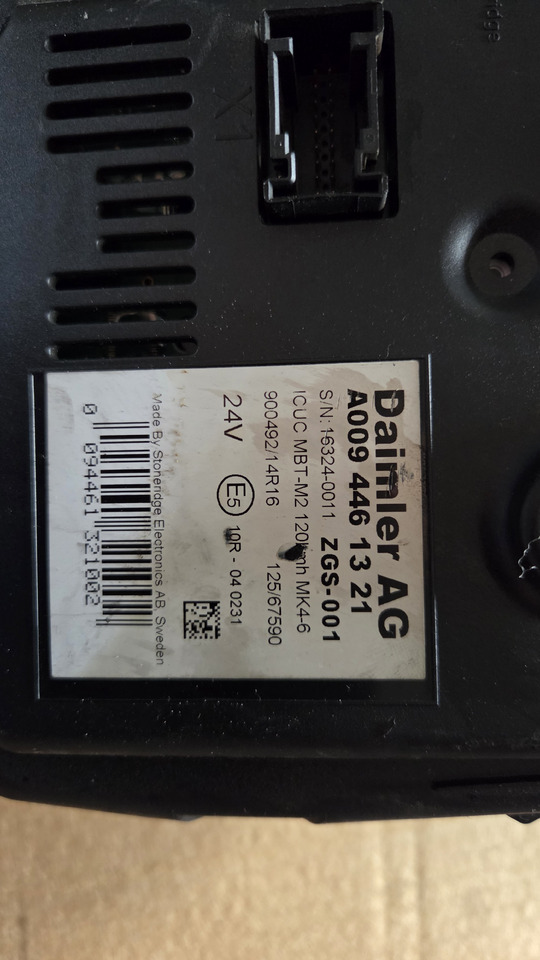 MERCEDES-BENZ INSTRUMENT PANEL ACTROS -ATEGO - Műszerfal - Teherautó: 4 kép. MERCEDES-BENZ INSTRUMENT PANEL ACTROS -ATEGO - Műszerfal - Teherautó: 4 kép.