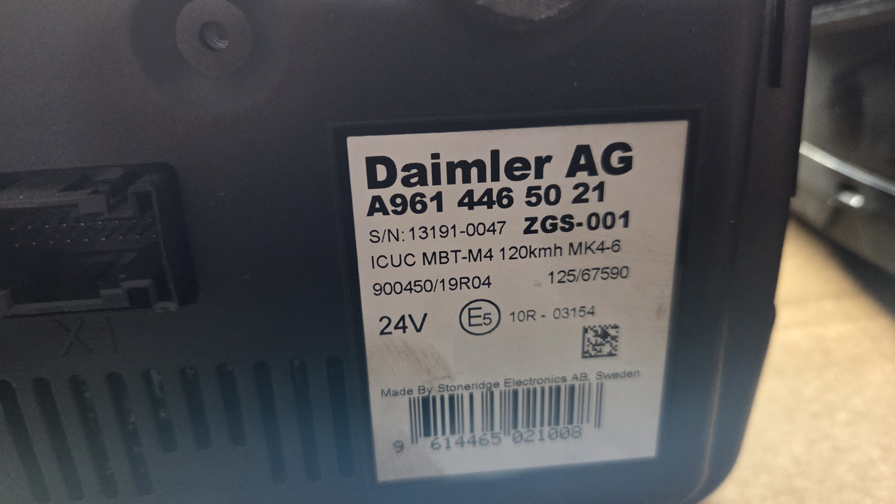 MERCEDES-BENZ INSTRUMENT PANEL ACTROS -ATEGO - Műszerfal - Teherautó: 3 kép. MERCEDES-BENZ INSTRUMENT PANEL ACTROS -ATEGO - Műszerfal - Teherautó: 3 kép.