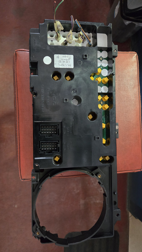 MERCEDES-BENZ INSTRUMENT PANEL MERCEDES ATEGO - Műszerfal - Teherautó: 3 kép. MERCEDES-BENZ INSTRUMENT PANEL MERCEDES ATEGO - Műszerfal - Teherautó: 3 kép.