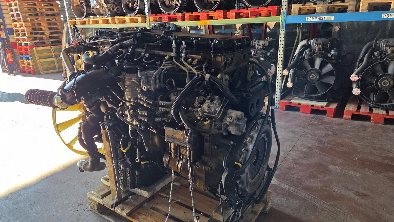MERCEDES-BENZ OM 470 LA ACTROS EURO 6 - Motor - Teherautó: 5 kép. MERCEDES-BENZ OM 470 LA ACTROS EURO 6 - Motor - Teherautó: 5 kép.