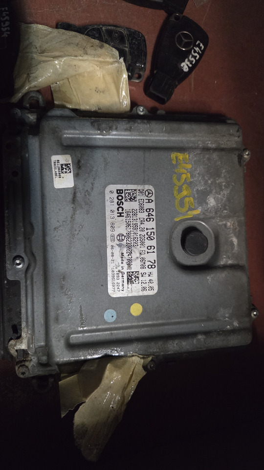 MERCEDES-BENZ SPRIDER - ECU - Kisteherautó: 4 kép. MERCEDES-BENZ SPRIDER - ECU - Kisteherautó: 4 kép.