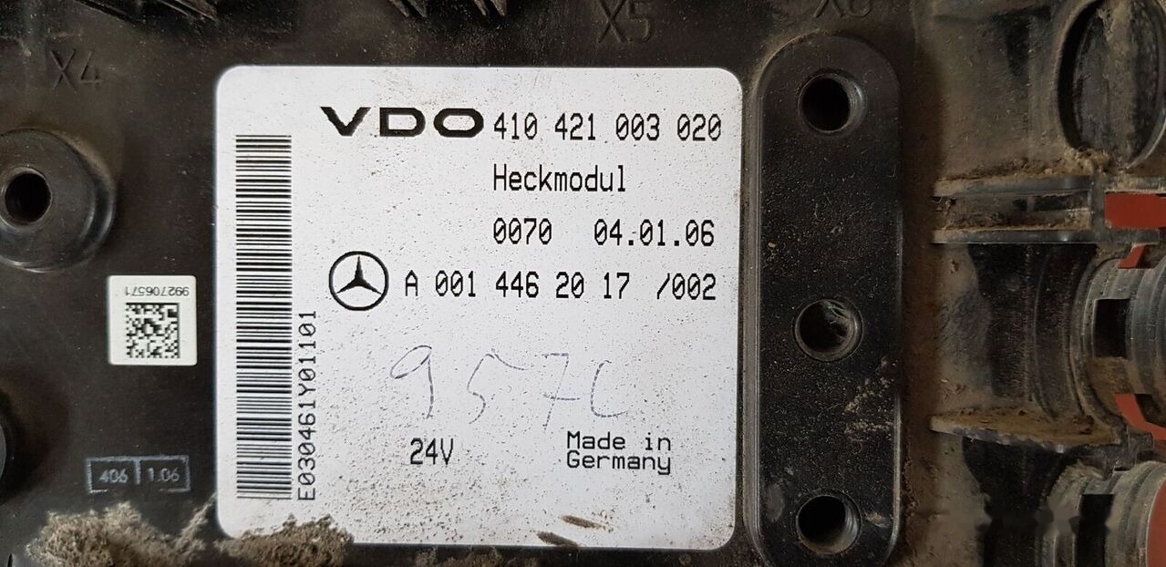 Mercedes-Benz A 001 446 2017 Mercedes-Benz ACTROS - ECU - Teherautó: 1 kép. Mercedes-Benz A 001 446 2017 Mercedes-Benz ACTROS - ECU - Teherautó: 1 kép.