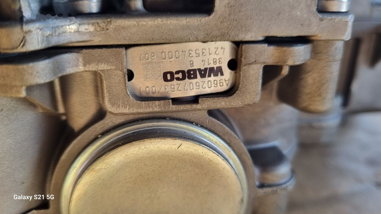 Mercedes-Benz ATEGO EURO 6 SHIFTING CYLINDER Mercedes-Benz ATEGO EURO 6 - Sebességváltó kar - Teherautó: 5 kép. Mercedes-Benz ATEGO EURO 6 SHIFTING CYLINDER Mercedes-Benz ATEGO EURO 6 - Sebességváltó kar - Teherautó: 5 kép.
