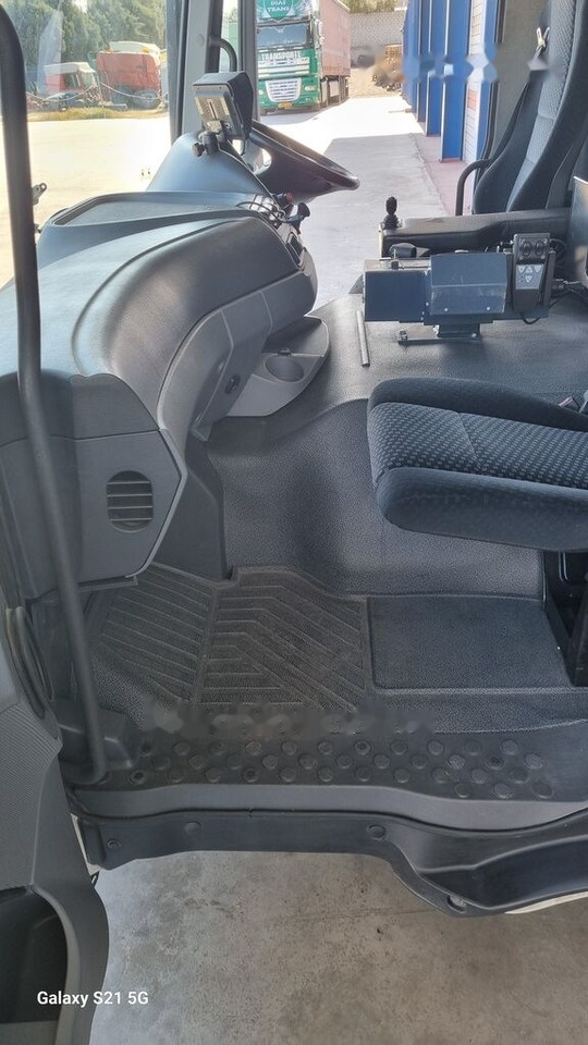 Mercedes-Benz CAB ACTROS SHORT EURO 5 A 9416002005 Mercedes-Benz MP3 ACTROS - Fülke - Teherautó: 4 kép. Mercedes-Benz CAB ACTROS SHORT EURO 5 A 9416002005 Mercedes-Benz MP3 ACTROS - Fülke - Teherautó: 4 kép.