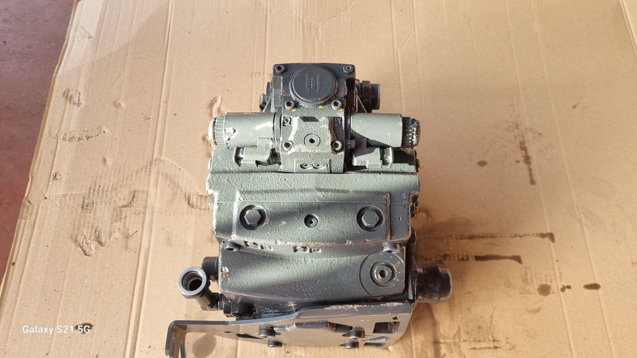 Mercedes-Benz HYDRAULIC POMP A9605500183 Mercedes-Benz ACTROS MP4 - Hidraulikus szivattyú - Teherautó: 2 kép. Mercedes-Benz HYDRAULIC POMP A9605500183 Mercedes-Benz ACTROS MP4 - Hidraulikus szivattyú - Teherautó: 2 kép.