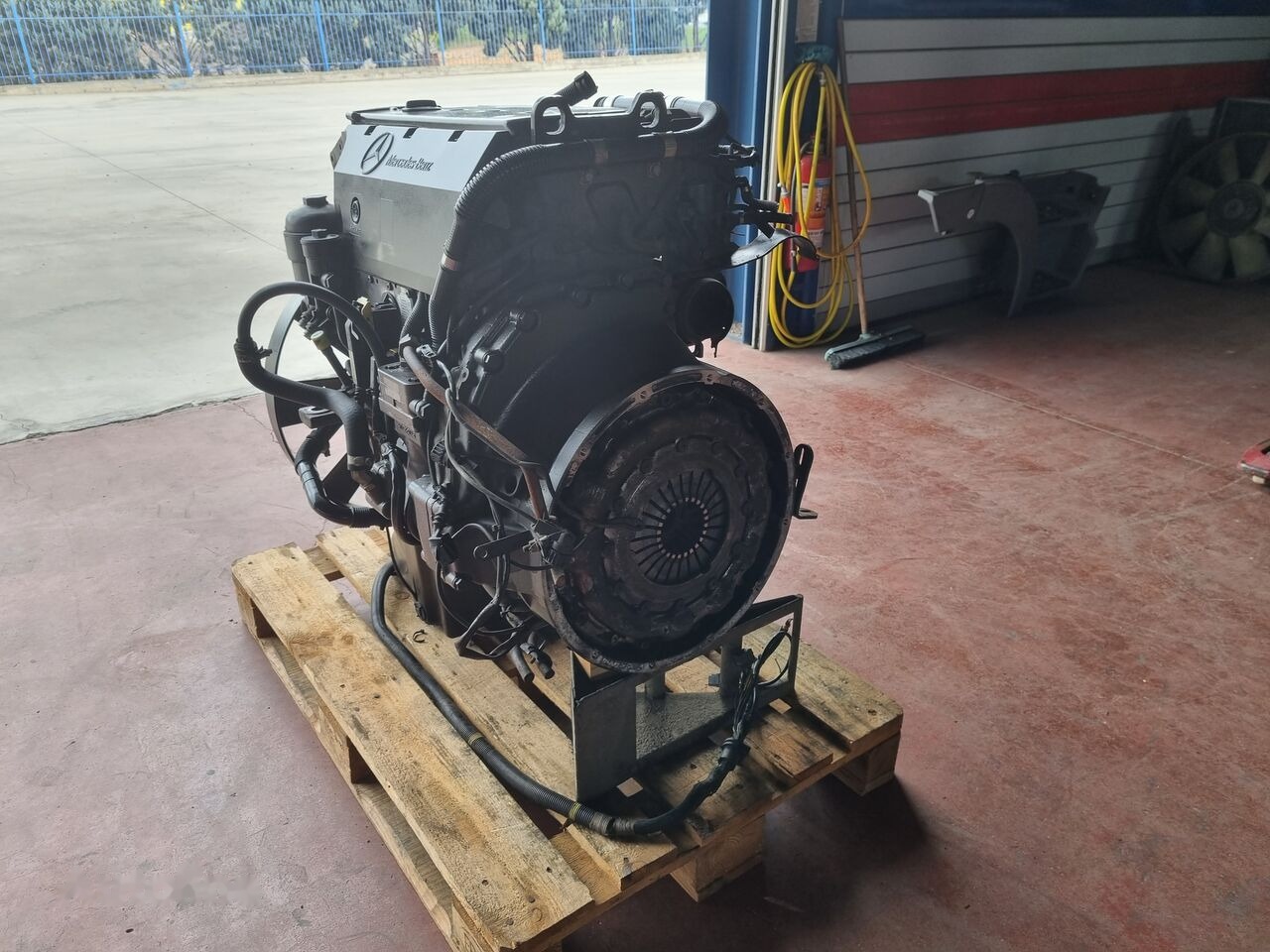 Mercedes-Benz OM 904 Mercedes-Benz ATEGO 2 - Motor - Teherautó: 5 kép. Mercedes-Benz OM 904 Mercedes-Benz ATEGO 2 - Motor - Teherautó: 5 kép.