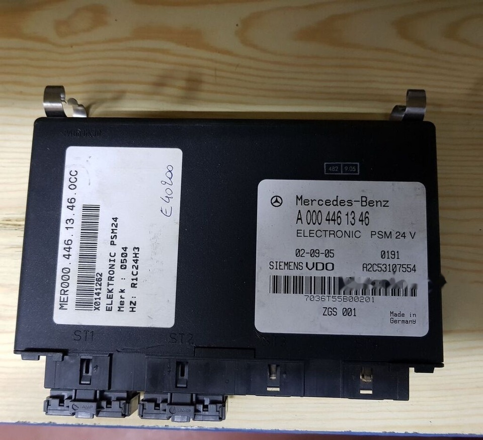 WABCO EPS, EPB A 000 446 7609 Mercedes-Benz truck - ECU - Teherautó: 4 kép. WABCO EPS, EPB A 000 446 7609 Mercedes-Benz truck - ECU - Teherautó: 4 kép.