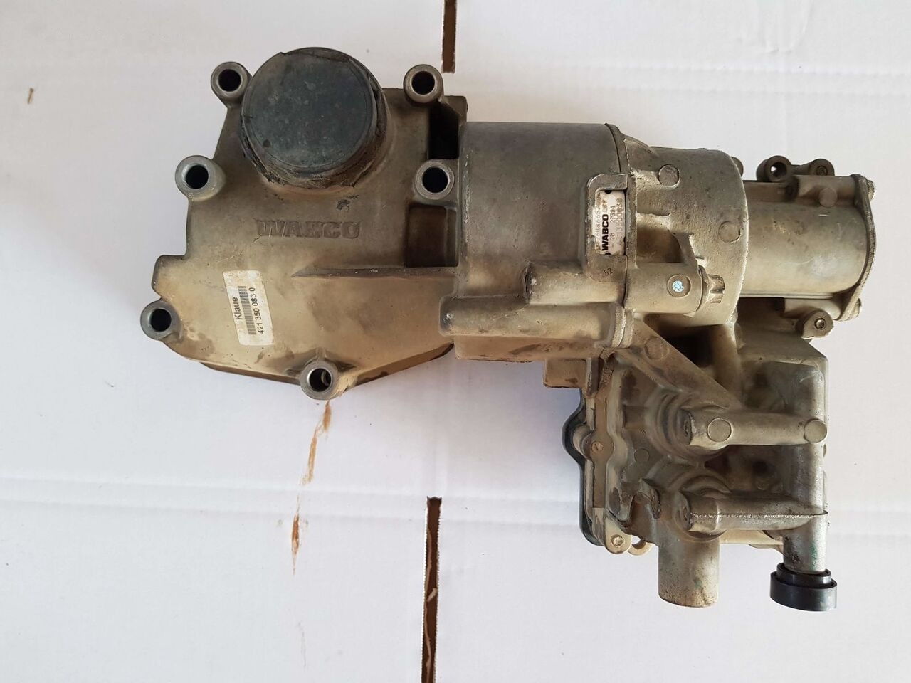 WABCO GEAR CYLINDER 002 260 85 63 Mercedes-Benz ACTROS MB3 - ECU - Teherautó: 4 kép. WABCO GEAR CYLINDER 002 260 85 63 Mercedes-Benz ACTROS MB3 - ECU - Teherautó: 4 kép.