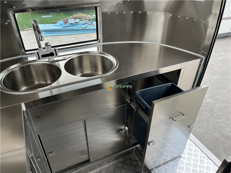 Új Büfékocsi Burger Van Burger Food Truck, Fast Food Trailers,Catering Trailer: 8 kép. Új Büfékocsi Burger Van Burger Food Truck, Fast Food Trailers,Catering Trailer: 8 kép.