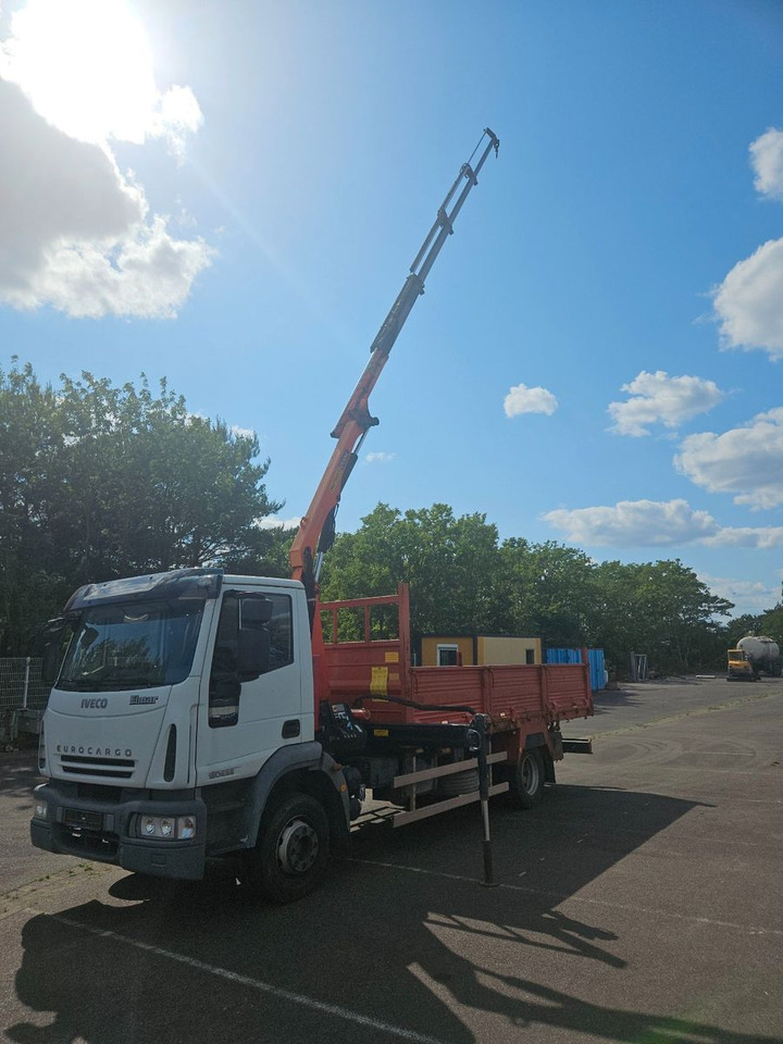 Iveco ML 120E22 4x2 Pritsche Palfinger Kran Funck - Platós teherautó: 1 kép. Iveco ML 120E22 4x2 Pritsche Palfinger Kran Funck - Platós teherautó: 1 kép.