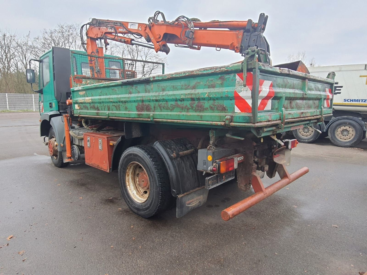 Iveco ML140E18 Dreiseitenkipper 4x4 mit Kran+Greifere - Billenőplatós teherautó: 3 kép. Iveco ML140E18 Dreiseitenkipper 4x4 mit Kran+Greifere - Billenőplatós teherautó: 3 kép.