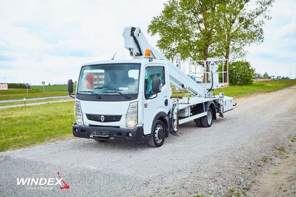 CMC PLA 250 - Emelőkosaras teherautó: 4 kép. CMC PLA 250 - Emelőkosaras teherautó: 4 kép.