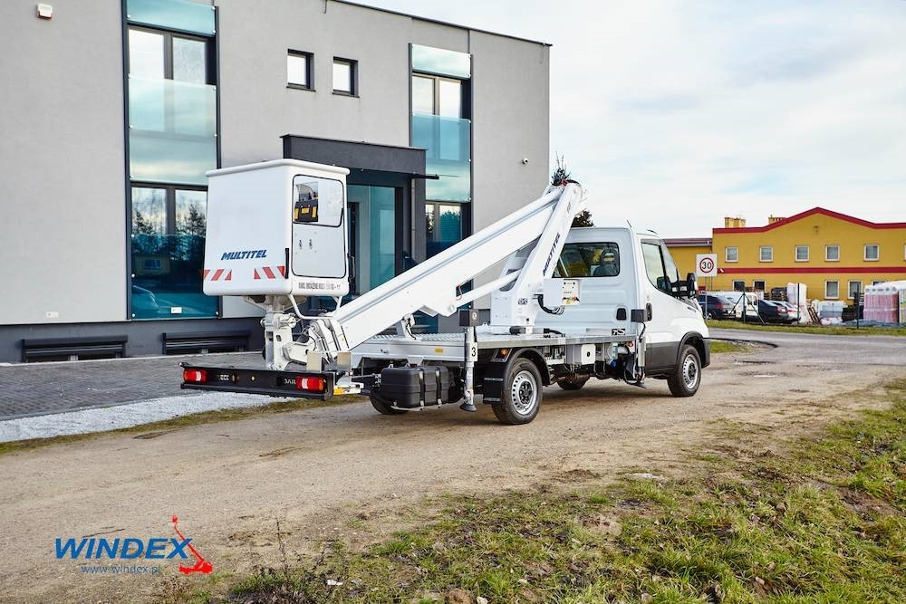 Multitel MT 182 EX - Emelőkosaras teherautó: 3 kép. Multitel MT 182 EX - Emelőkosaras teherautó: 3 kép.