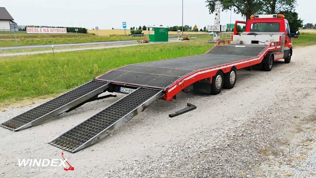 Iveco 40C21 - Nyergesvontató: 4 kép. Iveco 40C21 - Nyergesvontató: 4 kép.