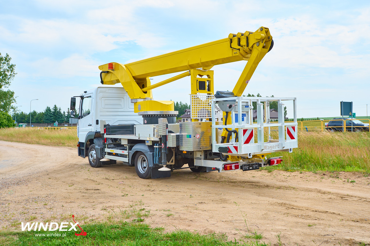 PALFINGER P 300 KS - Emelő: 5 kép. PALFINGER P 300 KS - Emelő: 5 kép.