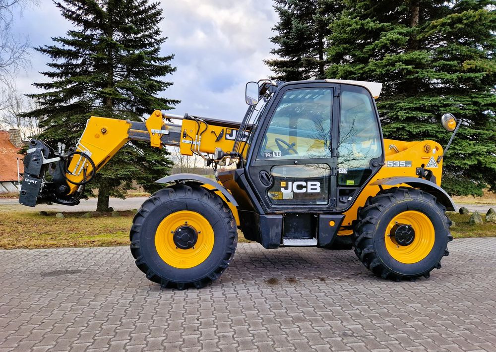 JCB 535-95 - Teleszkópos rakodó: 1 kép. JCB 535-95 - Teleszkópos rakodó: 1 kép.