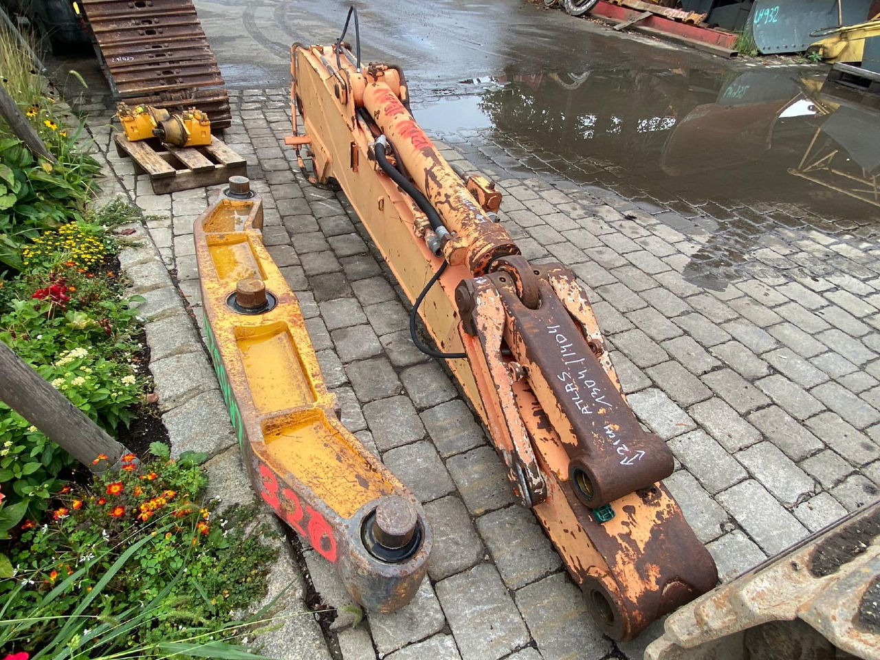 Atlas 1304 - Darugém: 3 kép. Atlas 1304 - Darugém: 3 kép.