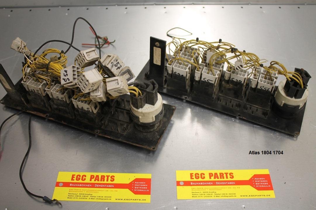 Atlas 1704, 1804 - Műszerfal - Kotrógép: 5 kép. Atlas 1704, 1804 - Műszerfal - Kotrógép: 5 kép.