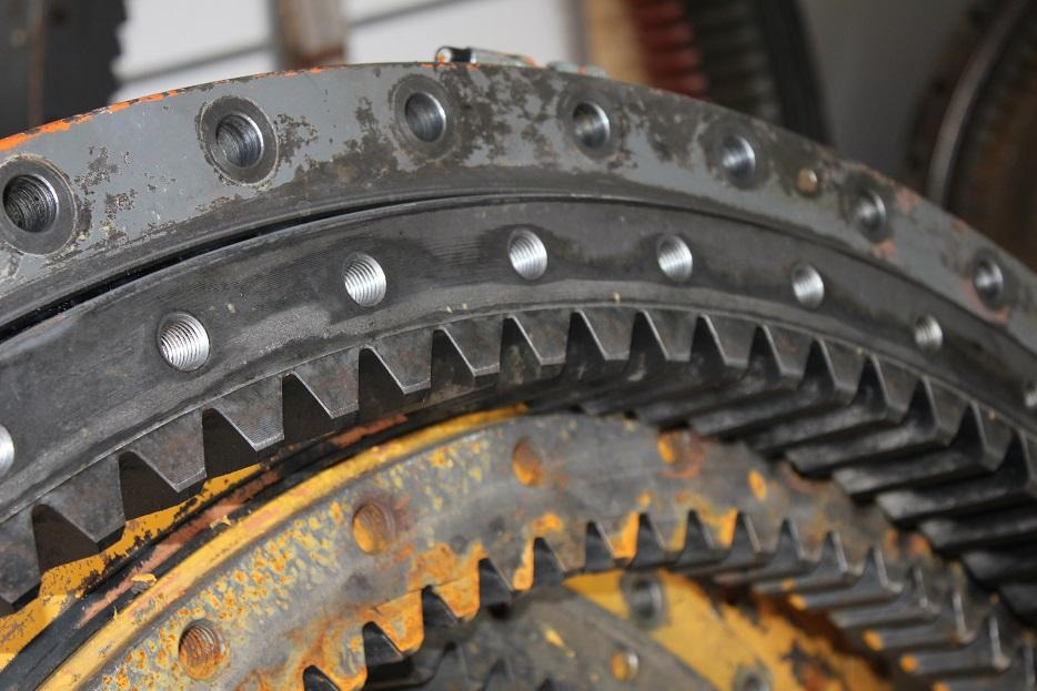 Atlas 1704 LC - Elforduló gyűrű - Építőipari gépek: 1 kép. Atlas 1704 LC - Elforduló gyűrű - Építőipari gépek: 1 kép.