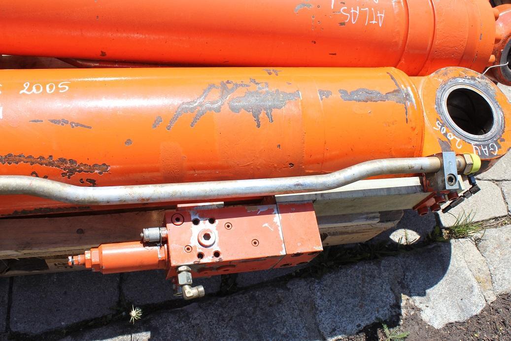 Hidraulikus henger - Építőipari gépek Atlas 2005: 7 kép.