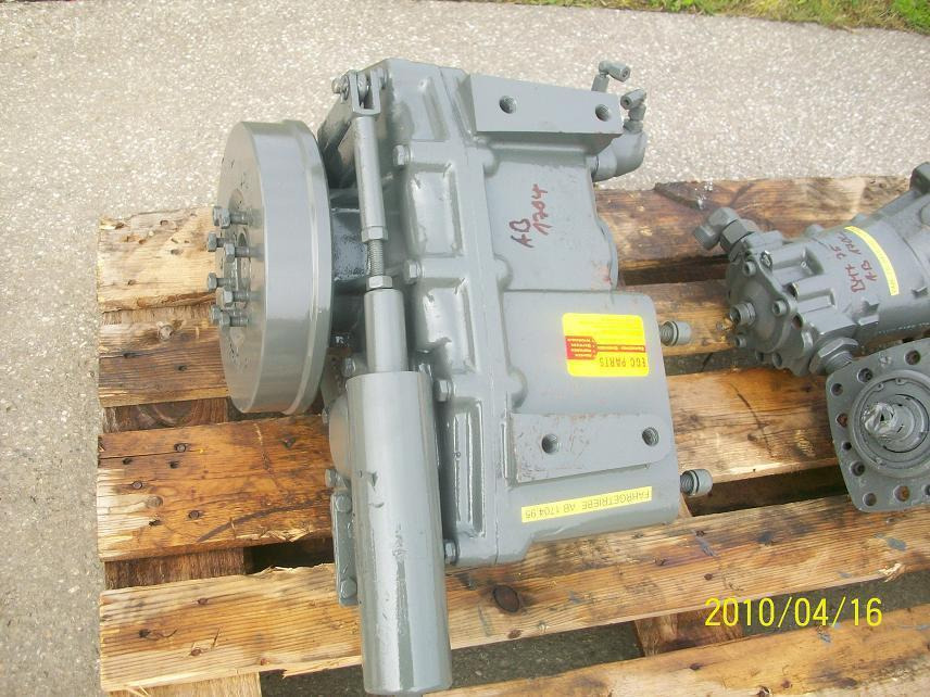 Atlas M 1704 - Erőátvitel - Építőipari gépek: 5 kép. Atlas M 1704 - Erőátvitel - Építőipari gépek: 5 kép.