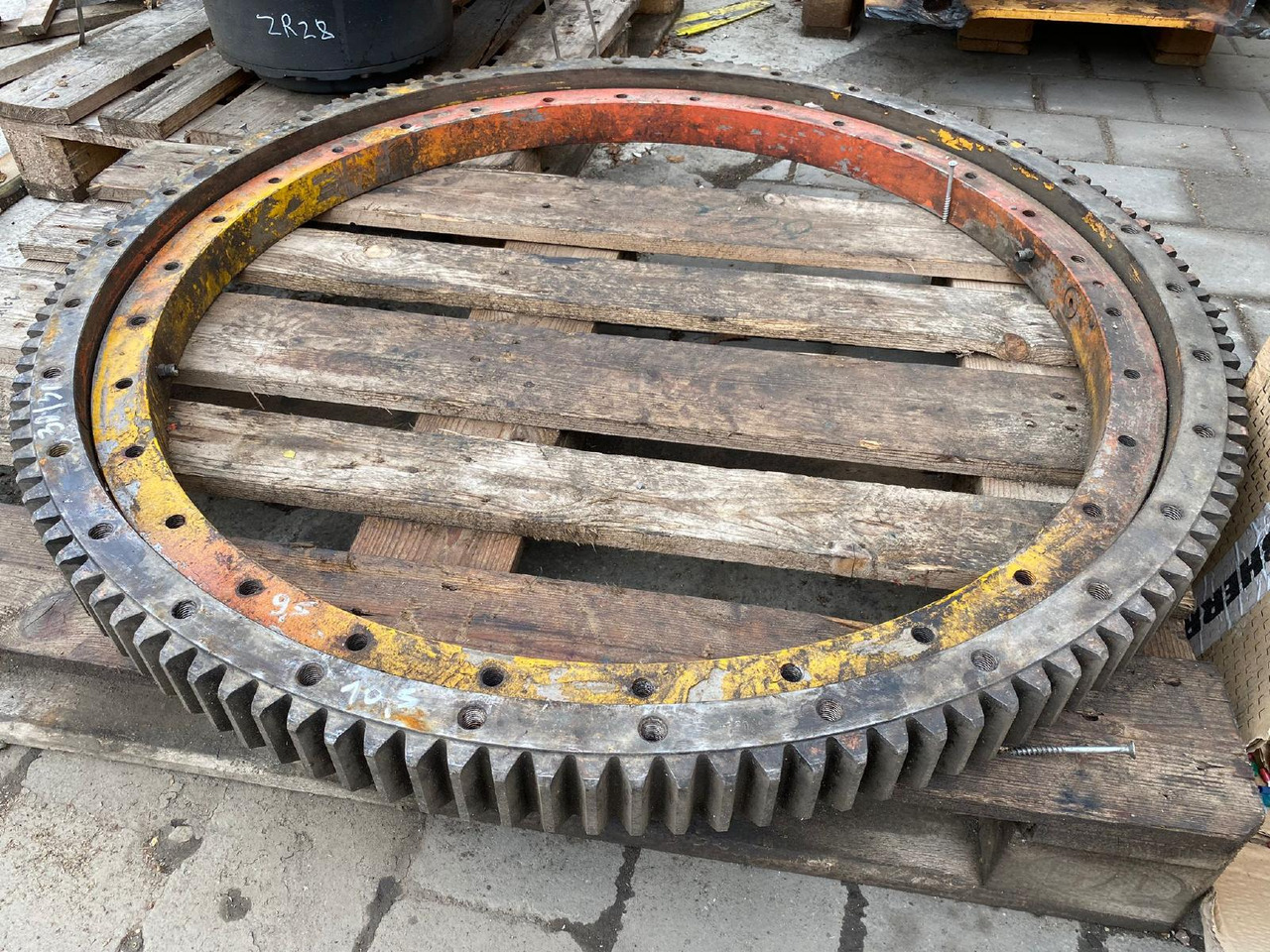 Atlas , O&K - Elforduló gyűrű - Építőipari gépek: 1 kép. Atlas , O&K - Elforduló gyűrű - Építőipari gépek: 1 kép.