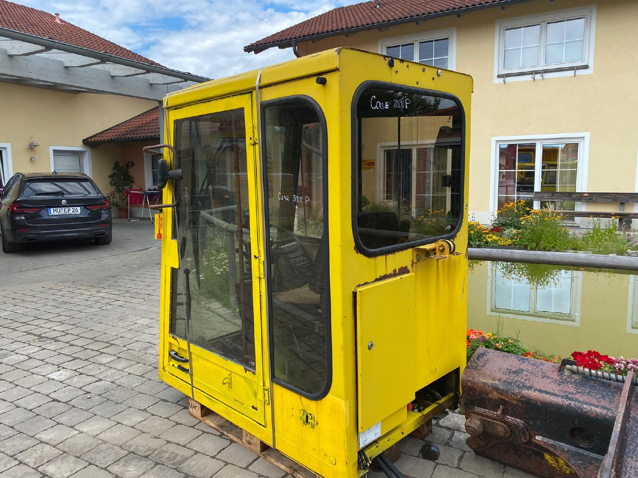Case 888 P - Fülke - Építőipari gépek: 5 kép. Case 888 P - Fülke - Építőipari gépek: 5 kép.
