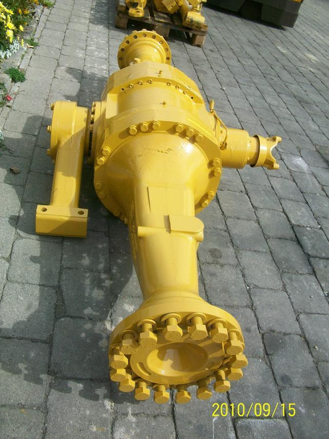 Caterpillar 936 F Lader - Tengely és alkatrészek - Építőipari gépek: 1 kép. Caterpillar 936 F Lader - Tengely és alkatrészek - Építőipari gépek: 1 kép.