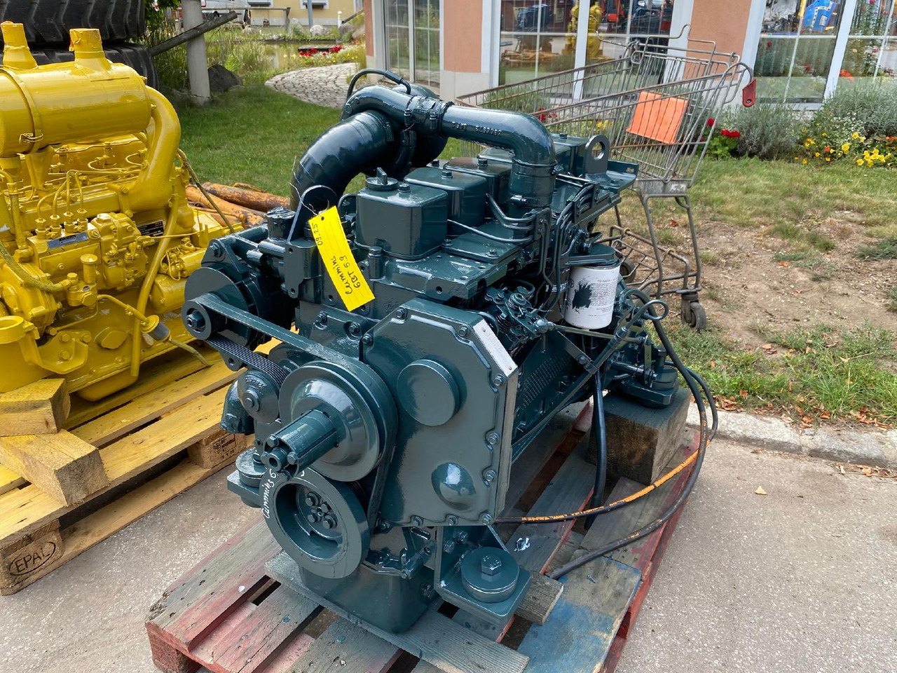 Cummins 6BT 5.9 - Motor - Építőipari gépek: 3 kép. Cummins 6BT 5.9 - Motor - Építőipari gépek: 3 kép.