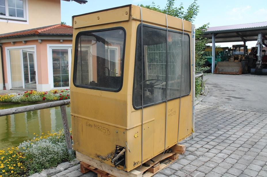 Eder M 825 B - Fülke - Építőipari gépek: 3 kép. Eder M 825 B - Fülke - Építőipari gépek: 3 kép.