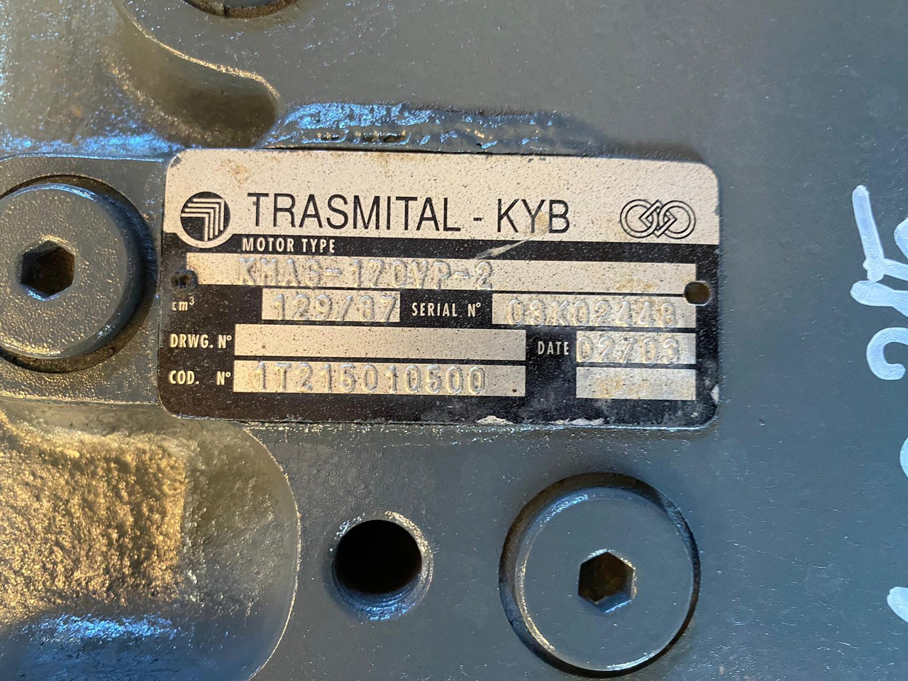 Fiat-Kobelco E 215 - Véglehajtás - Építőipari gépek: 4 kép. Fiat-Kobelco E 215 - Véglehajtás - Építőipari gépek: 4 kép.